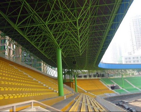 遵义体育场看台网架工程